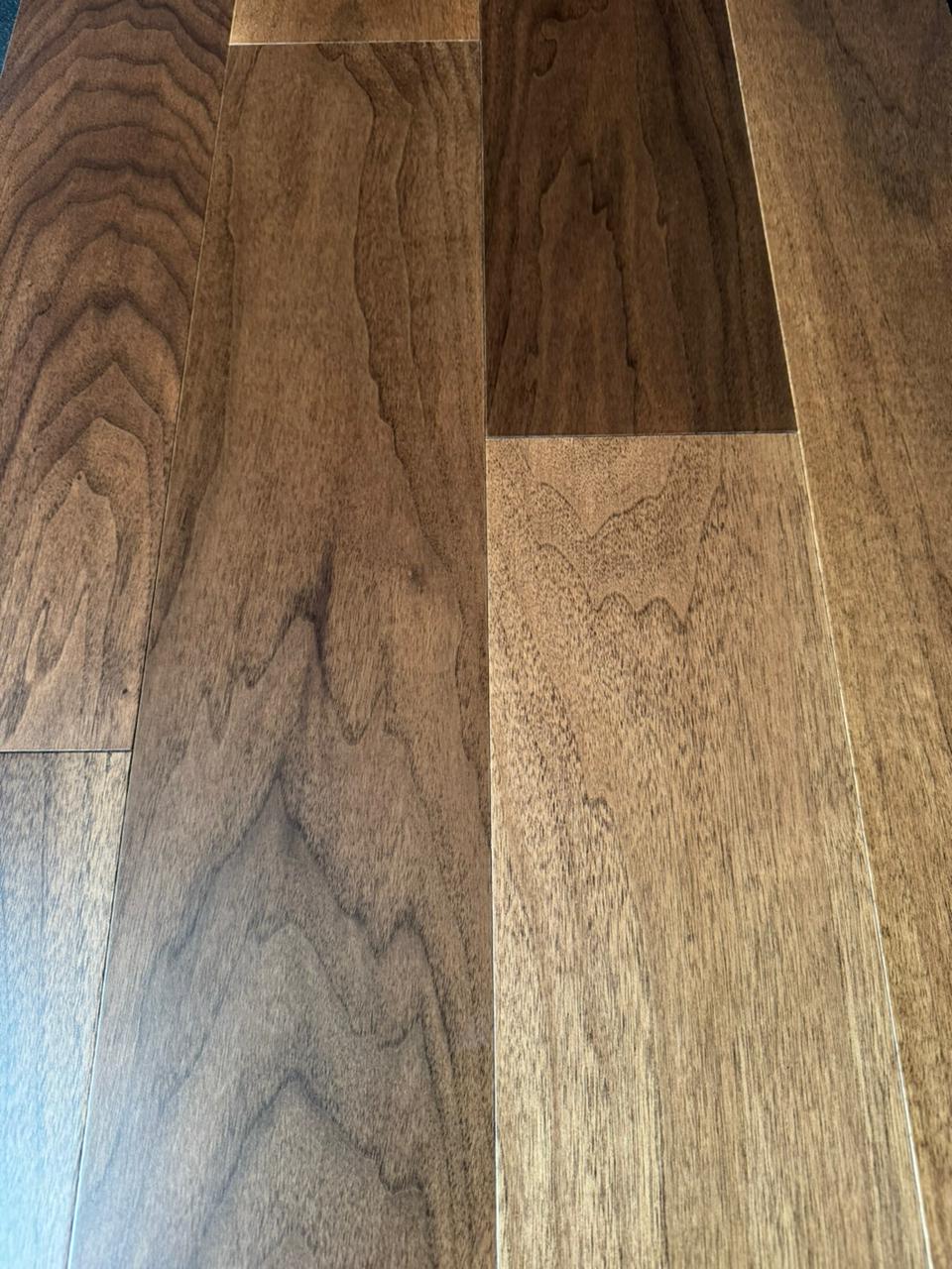 Инженерная доска  Орех американский Натур (тон) 1900х190х14/3 мм